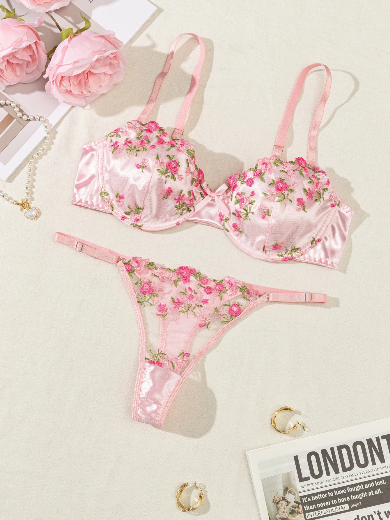 Summer Young Girls Floral Lingerie Hot Transparent Cheap Pink Lingerie Set Sexy Two Piece Bras Panty Brief Sets